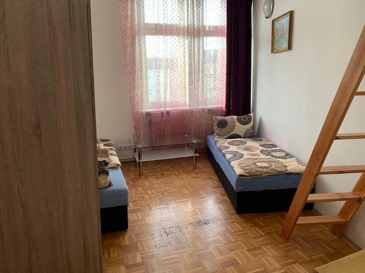 Bagira Apartments Vienna 0*,